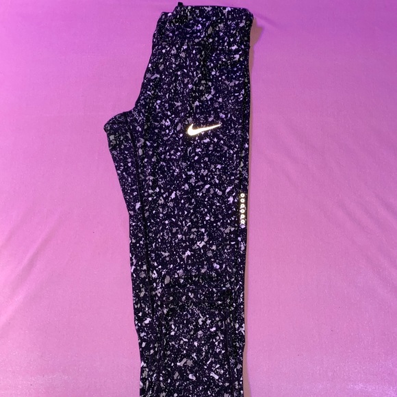 Des’s closet 🦋 - Picture 2 of 2